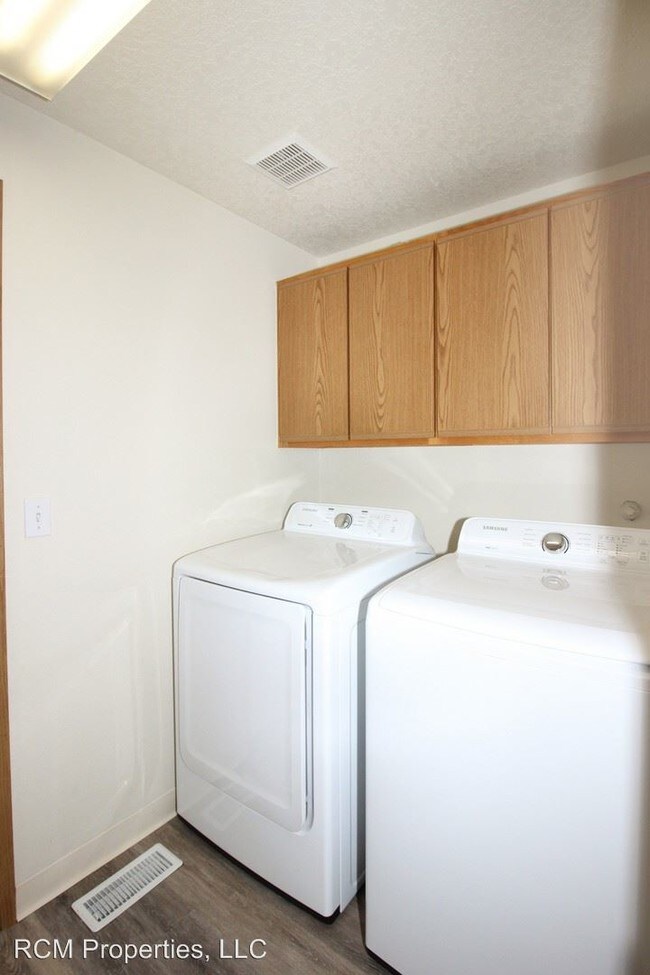 Building Photo - 1300 NE 181st Ave