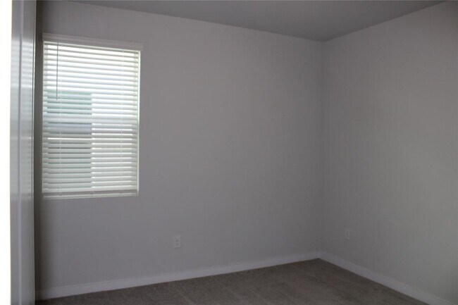 Building Photo - 15008 Casbah Dr