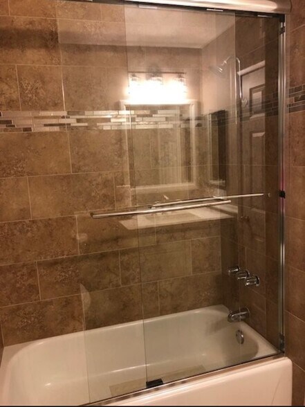 guest bathroom - 1279 Calle Bonita