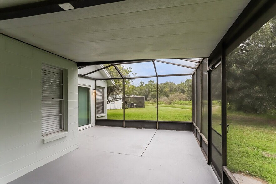 Building Photo - 12832 Dunhill Dr