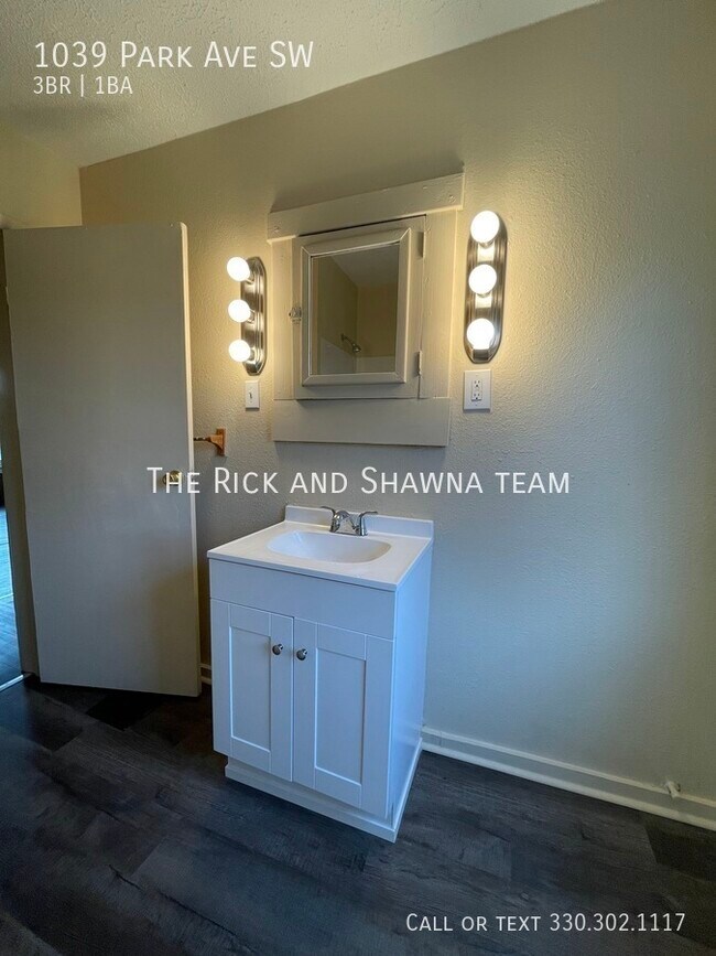 Building Photo - Three bedroom home for rent - Canton SW