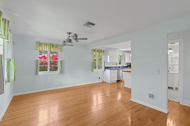 Building Photo - 430 N Ocean Breeze