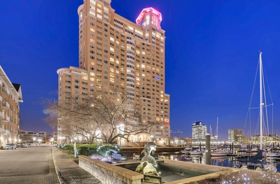 Building Photo - 100 Harborview Dr