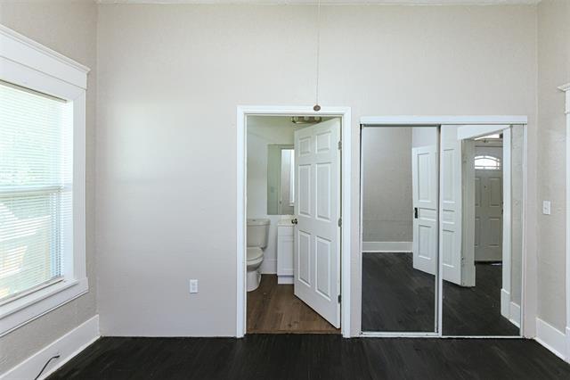 Building Photo - 1513 South Fwy