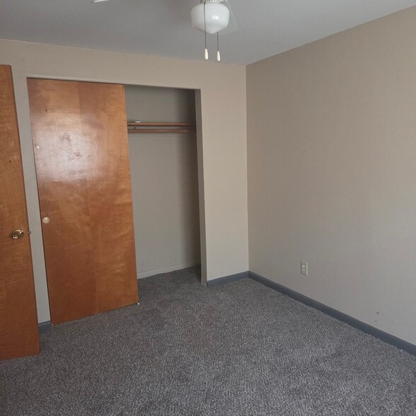 2nd Bedroom - 245 Greenmeadow Dr