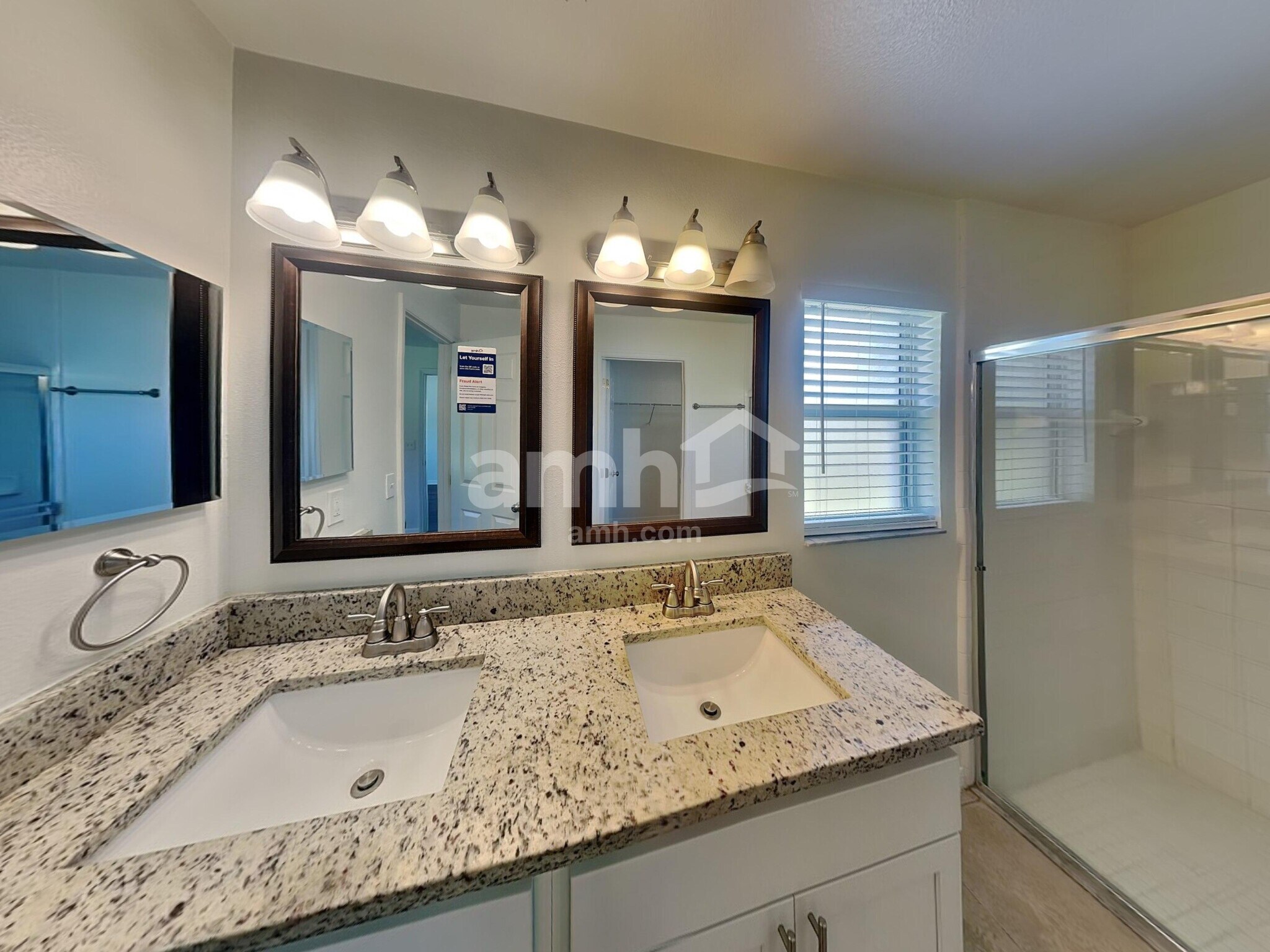 Building Photo - 13231 Moonflower Ct