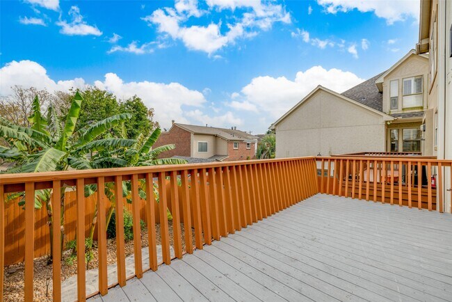 Building Photo - 2019 Morse St