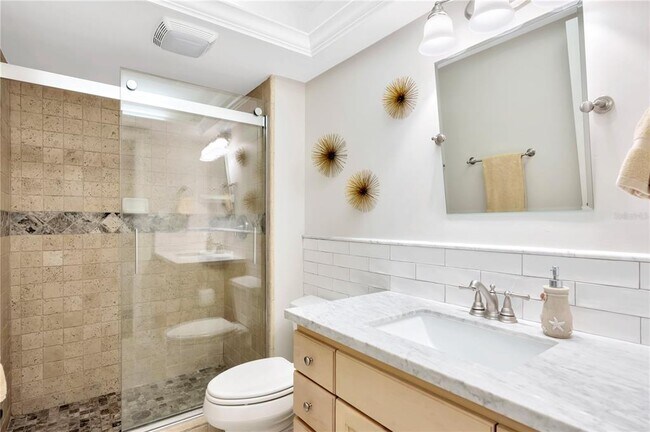 Building Photo - 807 Snug Island