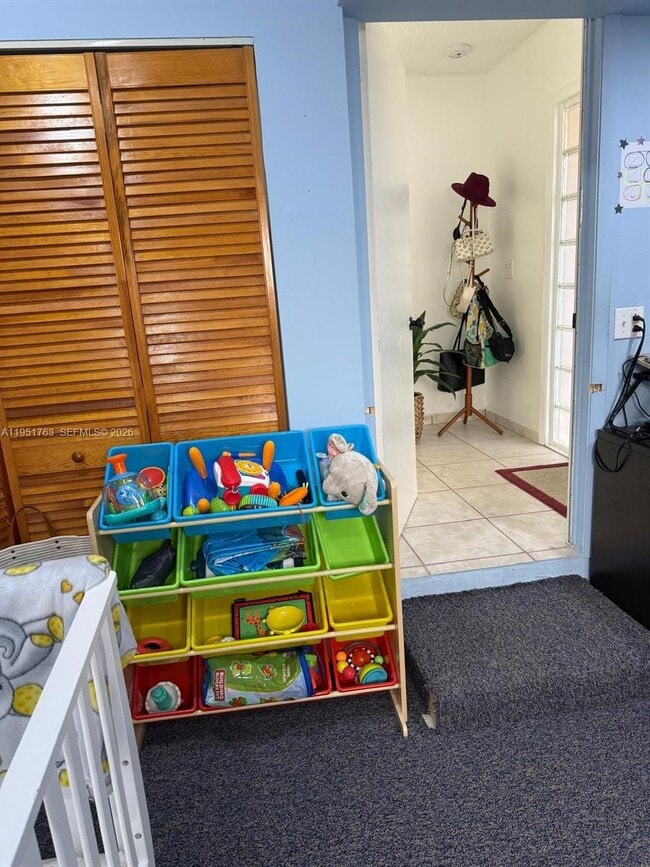 Building Photo - 1041 SW 111th Ave