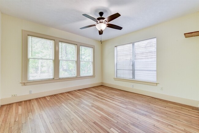 Building Photo - 1737 Branard St