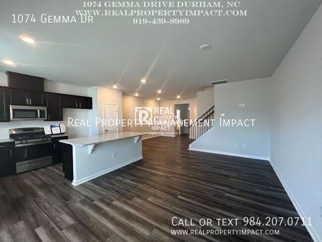 Building Photo - 1074 Gemma Dr