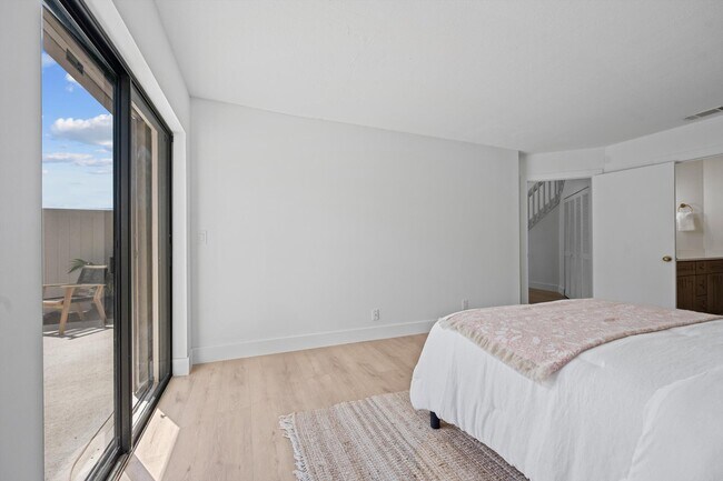 Building Photo - 4451 Willow Pond Rd