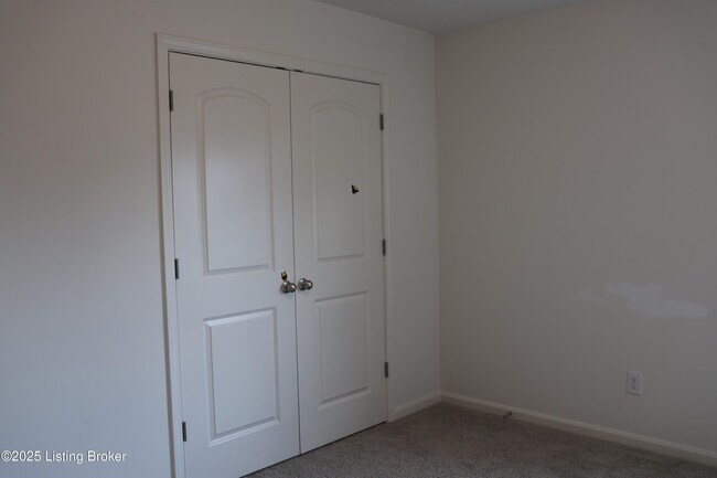 Building Photo - 11703 Parkview Pt