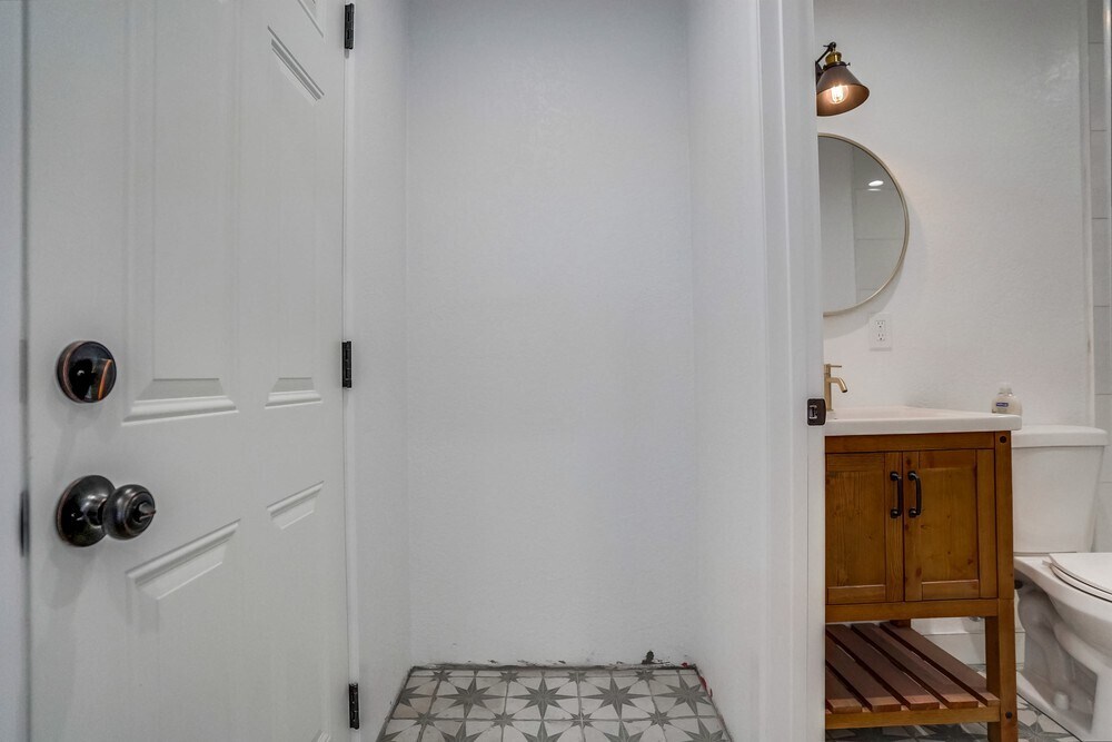 Building Photo - 2708 Cincinnati St