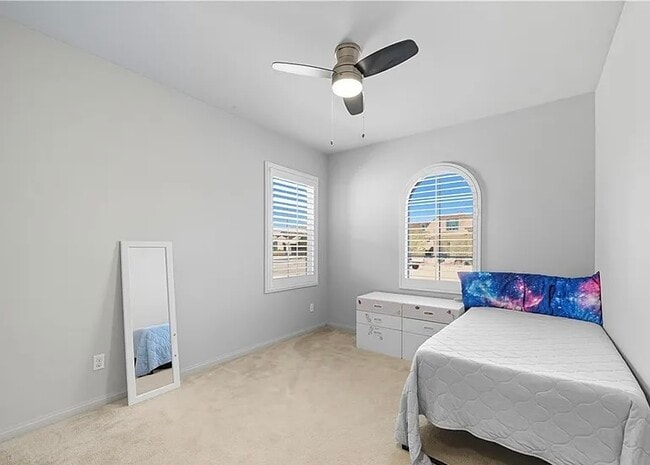 Building Photo - 40580 Sunflower Rd