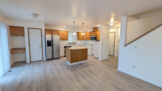 Building Photo - 2704 140th Pl SW