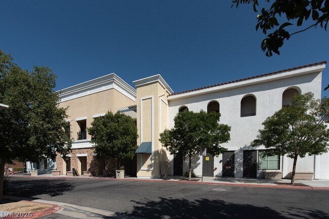 Building Photo - 7565 Norman Rockwell Ln