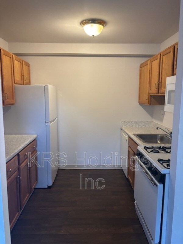 Building Photo - 5604 Crenshaw Rd