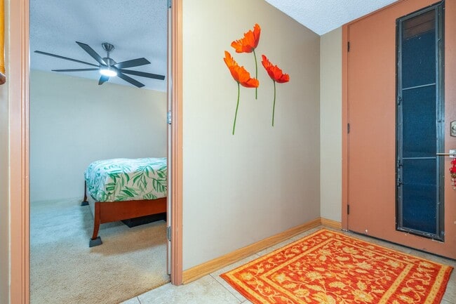 Building Photo - Furnished, One Bedroom/One Bathroom, Ocean...