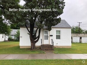 Building Photo - 948 Miles Ave