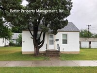 Building Photo - 948 Miles Ave