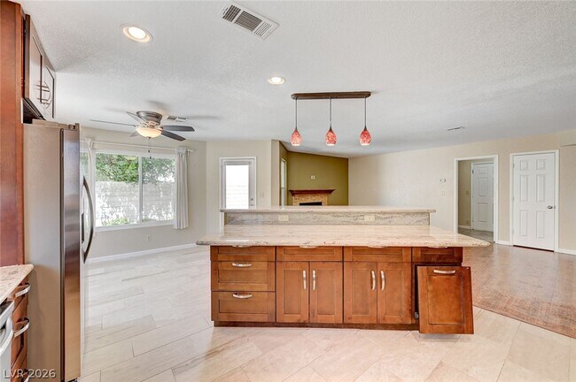 Building Photo - 2733 Brookstone Ct