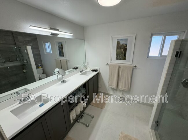 Building Photo - 2241 Bartolo Ave SW