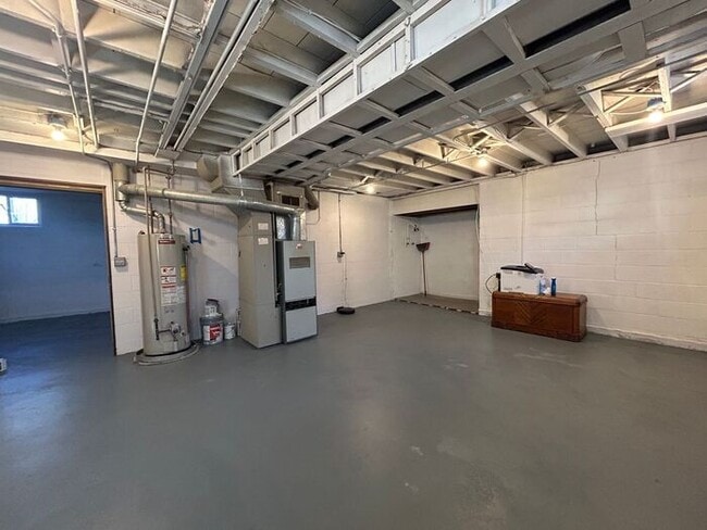 Building Photo - $1,800 | 2 Bedroom, 1 Bathroom Home | No Pets Allowed | Available for August 14th, 2026 Move In!