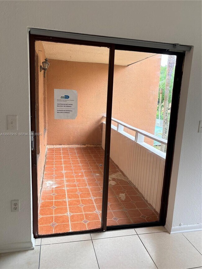 Building Photo - 17600 NW 68th Ave