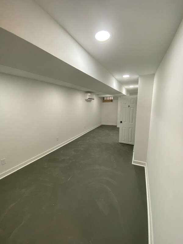 Building Photo - 423 N Highland Ave