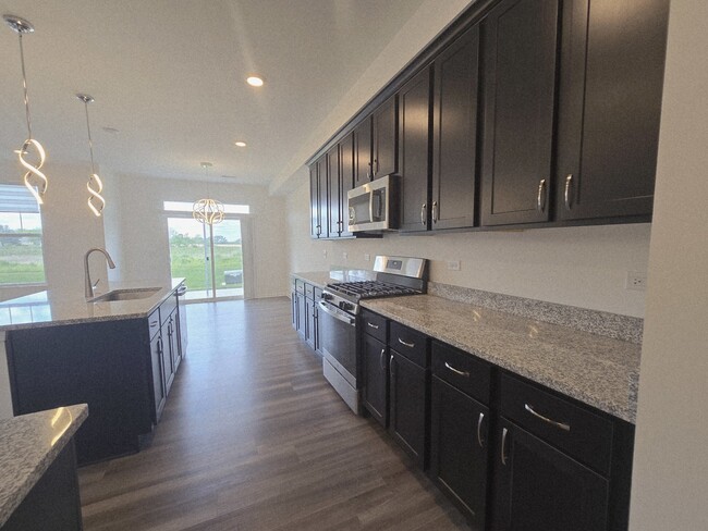 Building Photo - 12606 S Talbot Cir