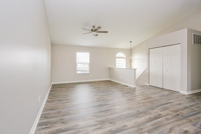 Building Photo - 6323 Pritchard Dr