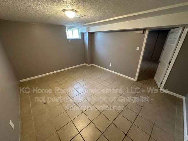 Building Photo - 420 N Jennings Rd