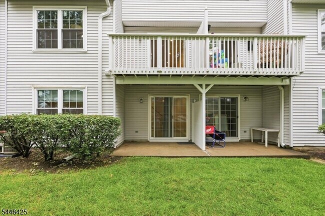 Building Photo - 604 Knollwood Ct
