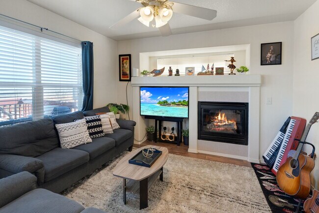 Building Photo - 6994 Ketchum Dr