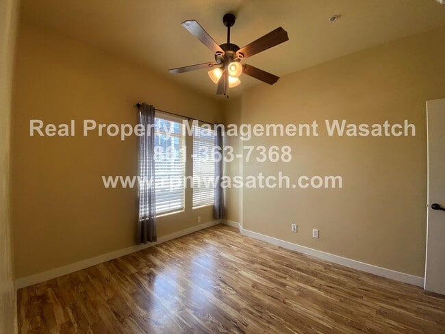 Building Photo - Check Out This Beautiful 2 Bedroom 2 bathr...