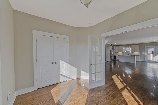 Building Photo - Beautiful House in East Nashville!