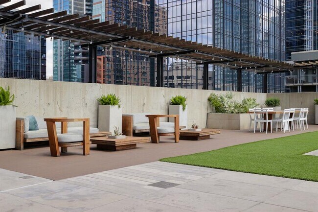 Building Photo - 210 Lavaca St