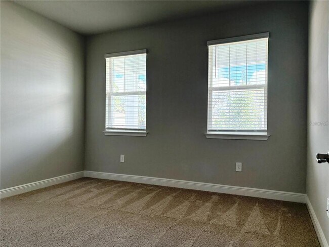 Building Photo - 5217 124th Ave E