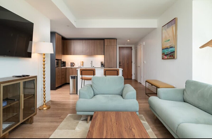 Building Photo - 360 Foley St