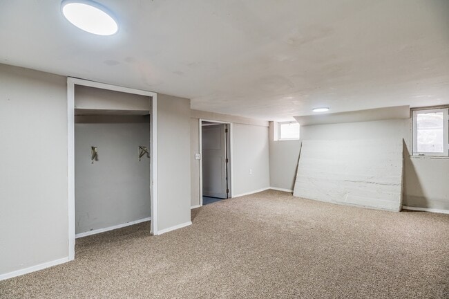 Building Photo - 309 Chautauqua