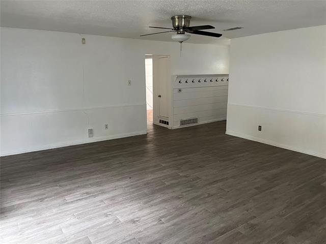 Building Photo - 10327 Springhaven Dr