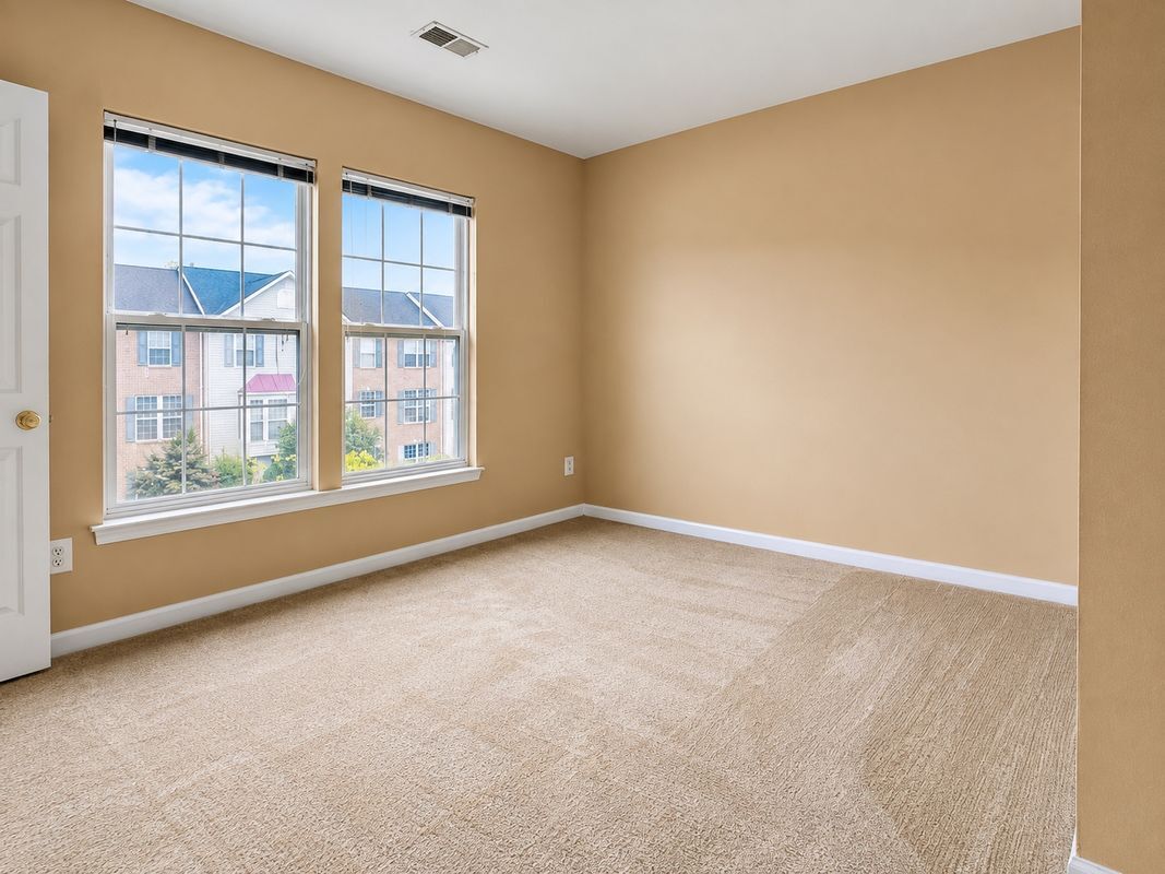 Building Photo - 2527 Banshire Dr