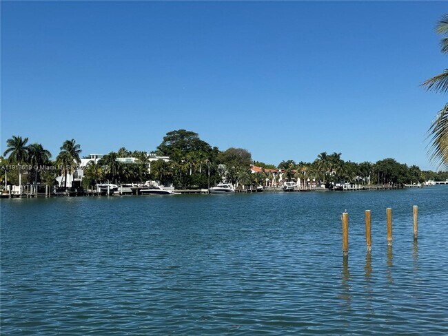 Building Photo - 5600 Collins Ave