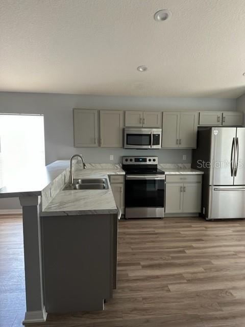 Building Photo - 327 Tanager St