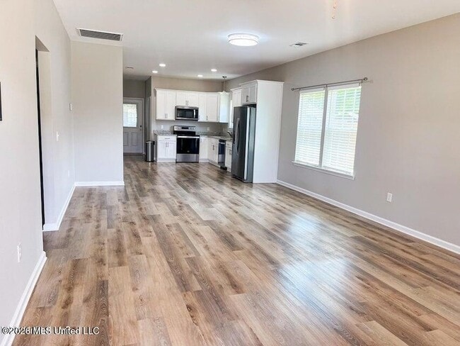 Building Photo - 117 Ridge Ln