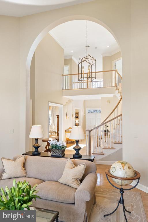 Building Photo - 7440 Old Maple Square