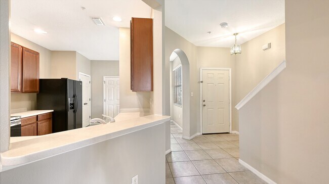 Building Photo - 3499 Parkridge Cir