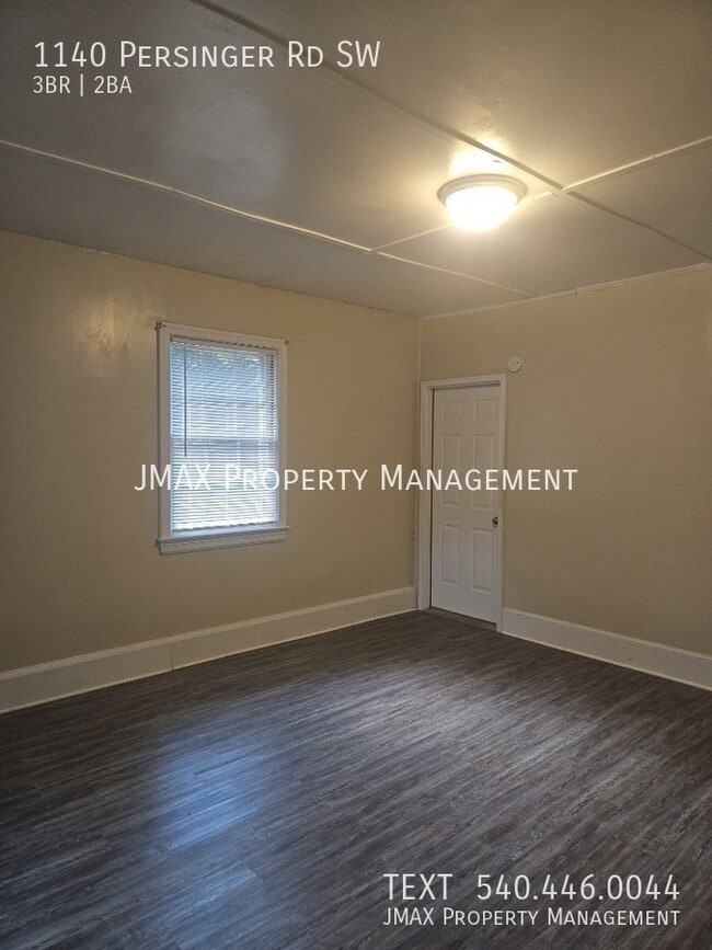 Building Photo - 1140 Persinger Rd SW