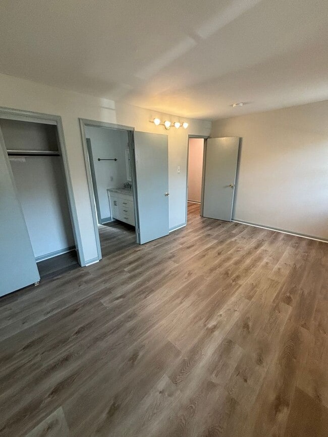 Building Photo - Beautiful 4 Bedroom 1.5 Bath House in Pottstown!